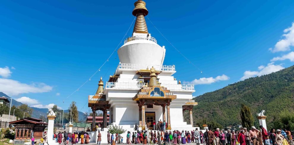 thimphu the memorial chorten on a clear day