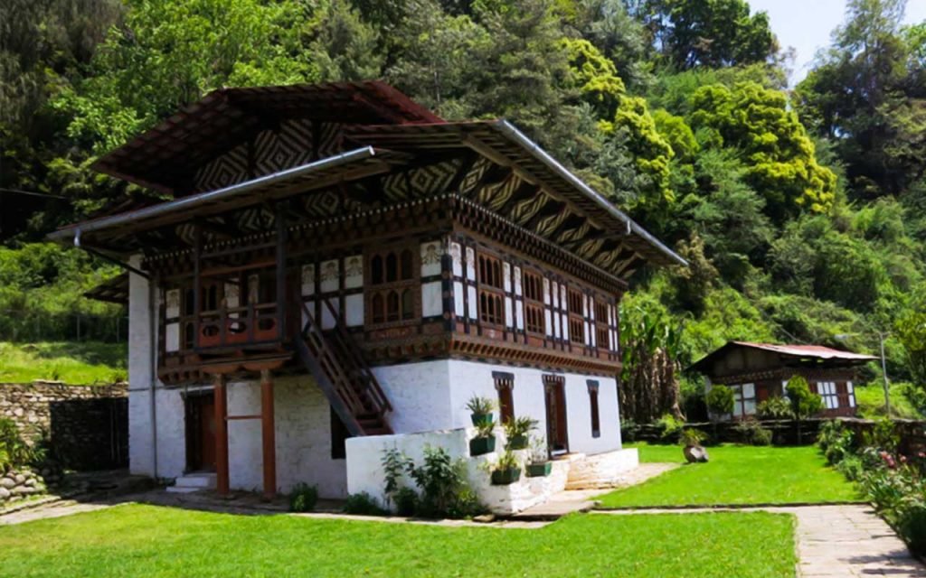 threupang palace 1024x640